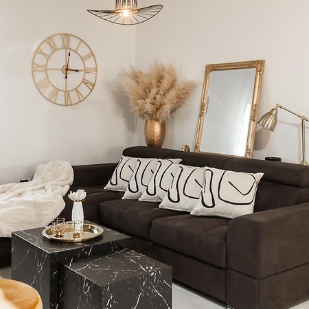 Deluxe Apartment Roma Imotski Esterno foto