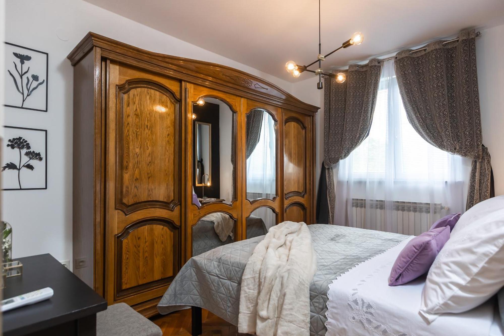 Deluxe Apartment Roma Imotski Esterno foto