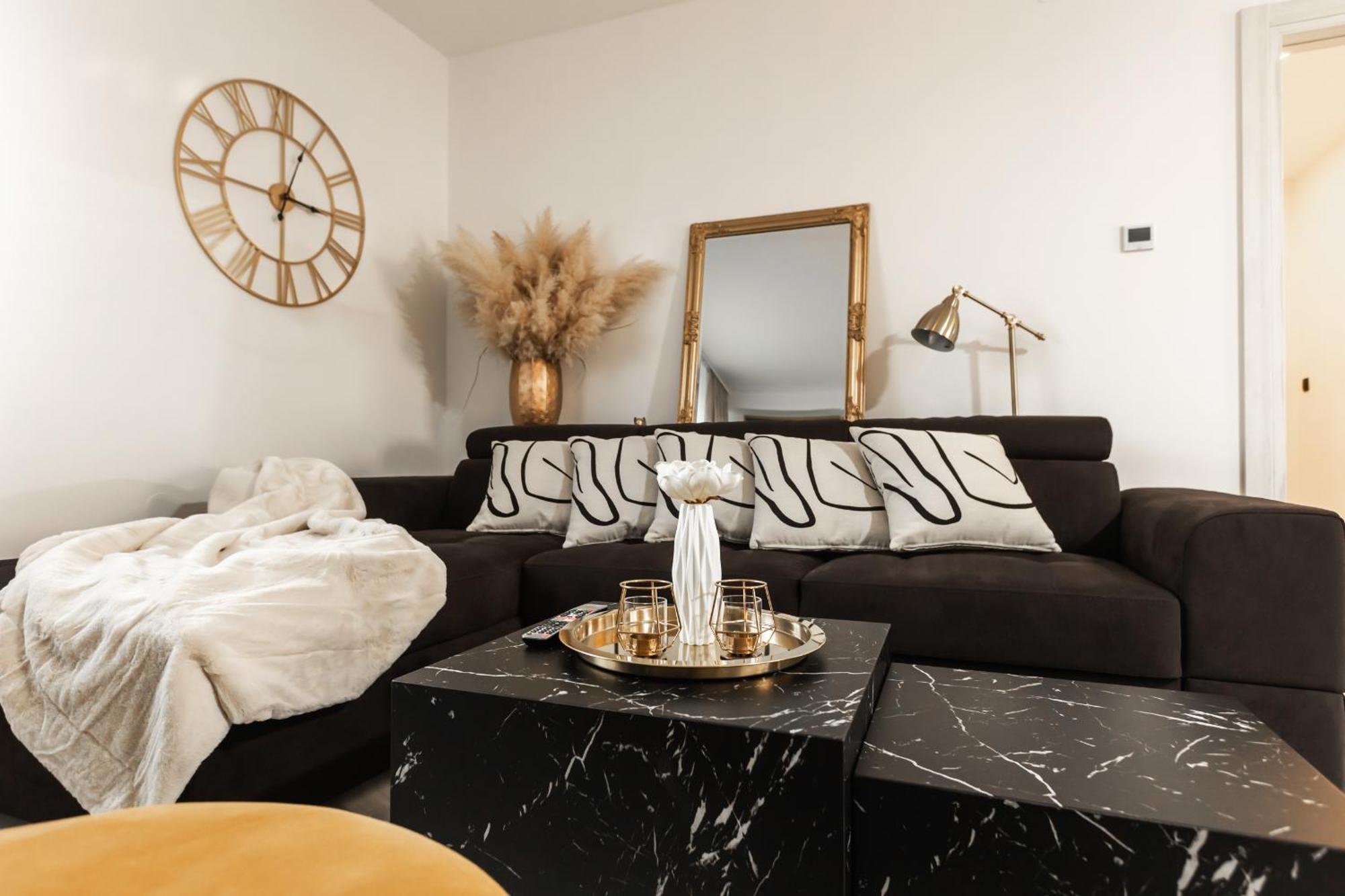 Deluxe Apartment Roma Imotski Esterno foto